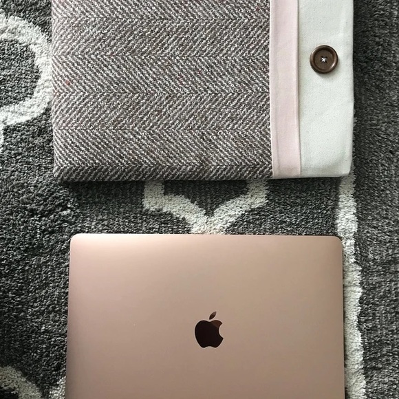 MacBook Air Laptop Sleeve- Pink Herringbone - Picture 4 of 7